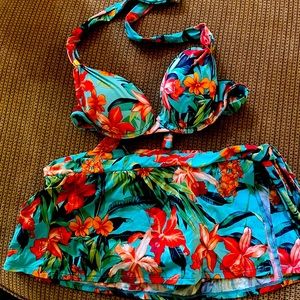 Tommy Bahama Floriana Full Coverage Bikini Top